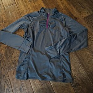 Athleta Intrepid Sunshields Women’s Running Shirt Size Medium